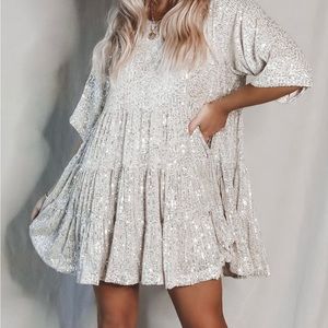 NWT Amazing Lace “My Sequin Baby Doll Dress” in Champagne, Small